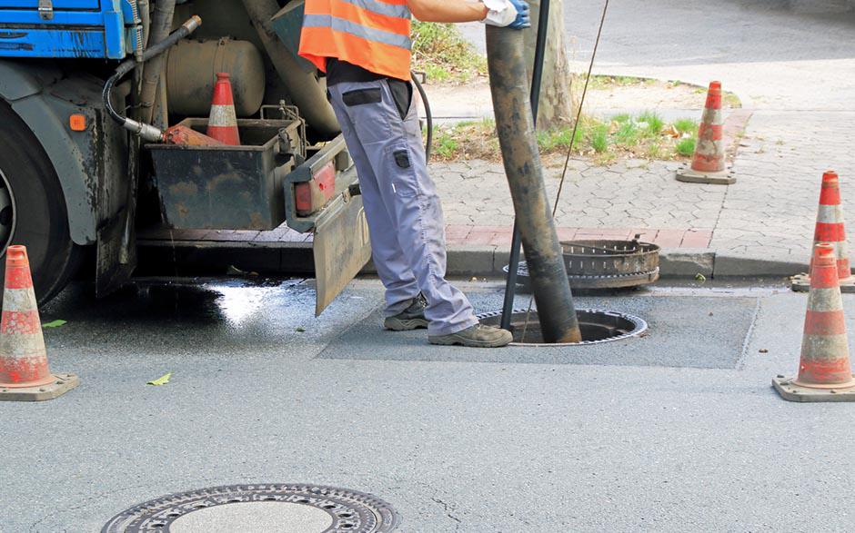 tuyau déboucheur canalisation Voisins-le-Bretonneux